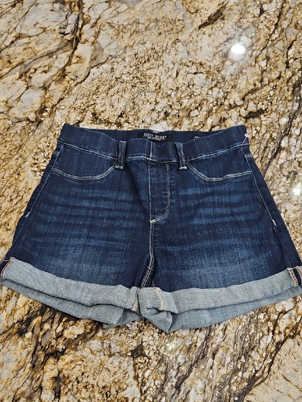 Judy Blue Dark Indigo Rolled Hem Denim Shorts. Size M. Inseam 3.5" Rise 8"